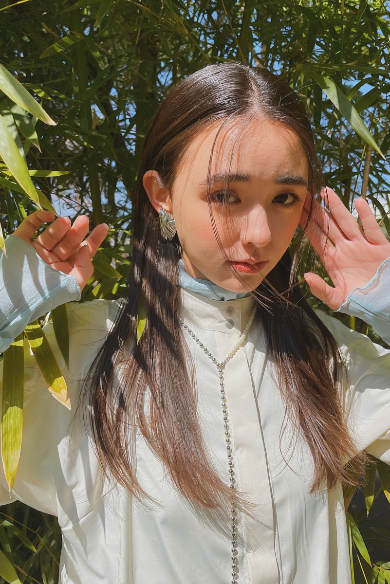 Kuon　ボリュームを抑え、サラサラなストレートヘアに☆